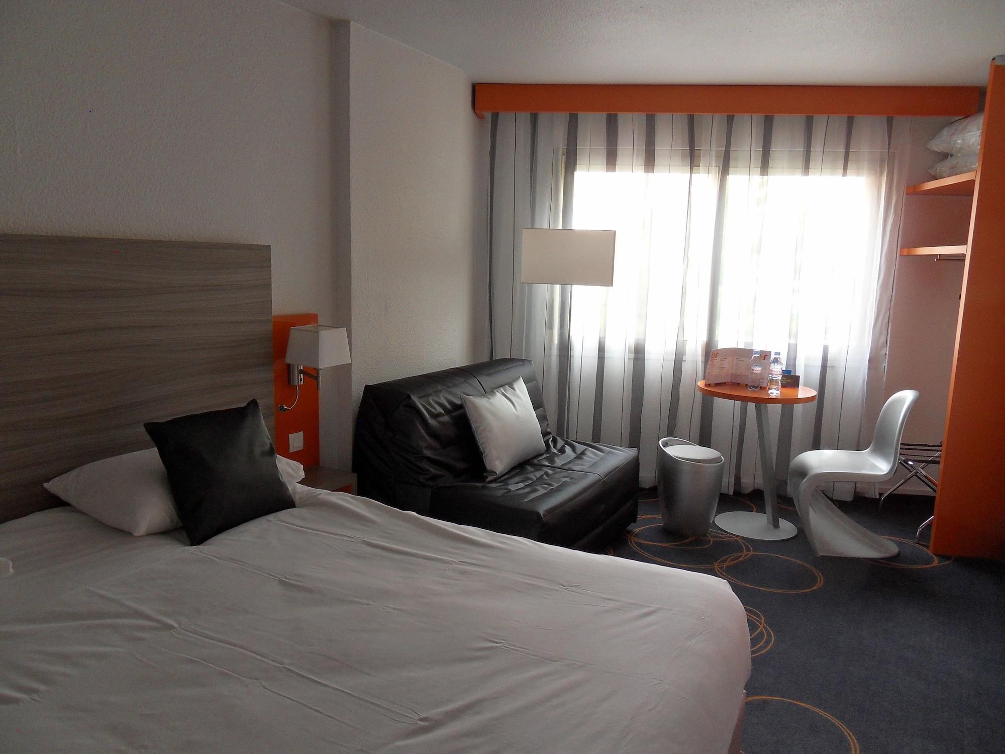 Отель Ibis Styles Grenoble Centre Gare Экстерьер фото