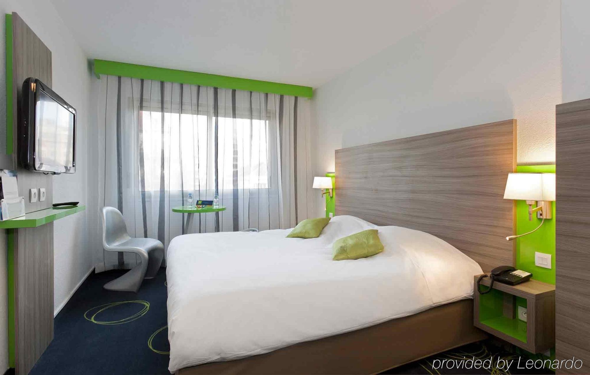 Отель Ibis Styles Grenoble Centre Gare Экстерьер фото